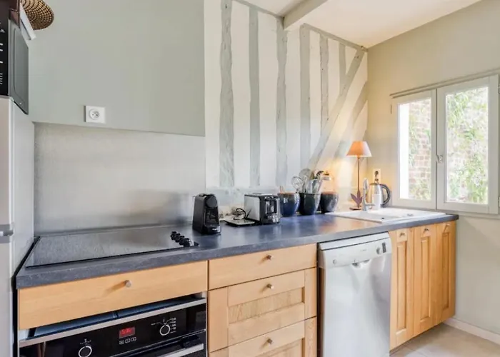 Maison De Charme Beaumont, Proche Deauville Дом отдыха